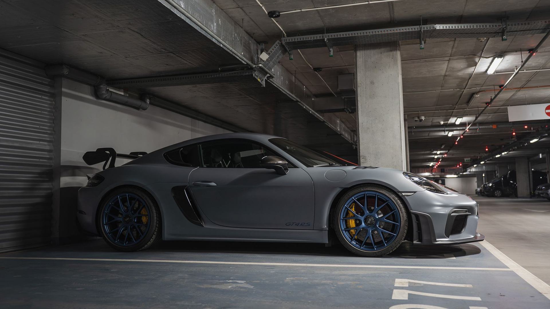 porshe-gt4rs-update-12.jpg